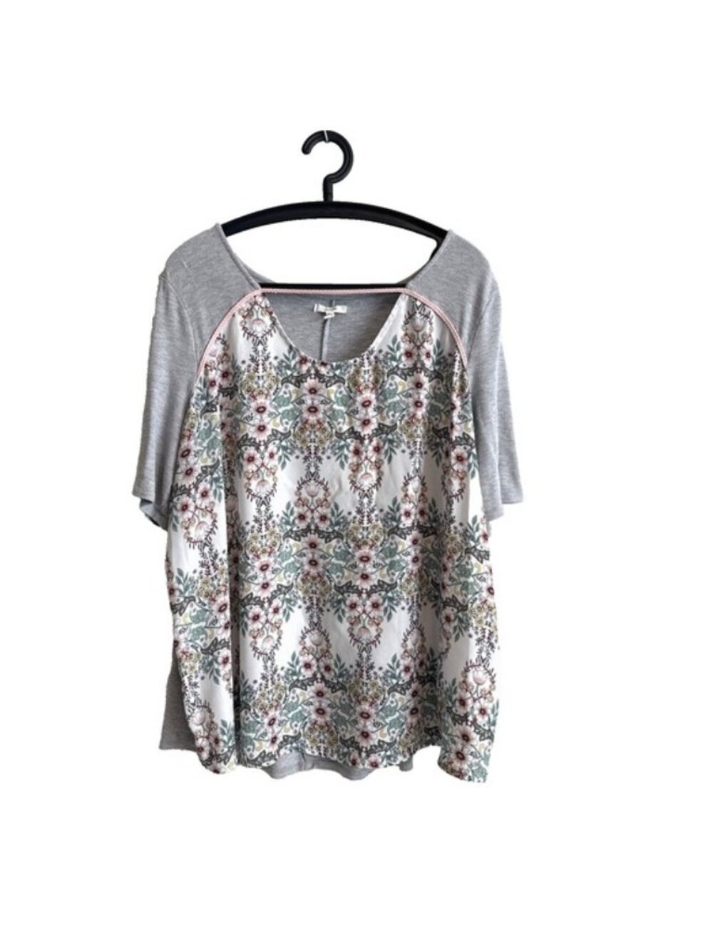 Grey Floral Short Sleeve Knit Top 2X